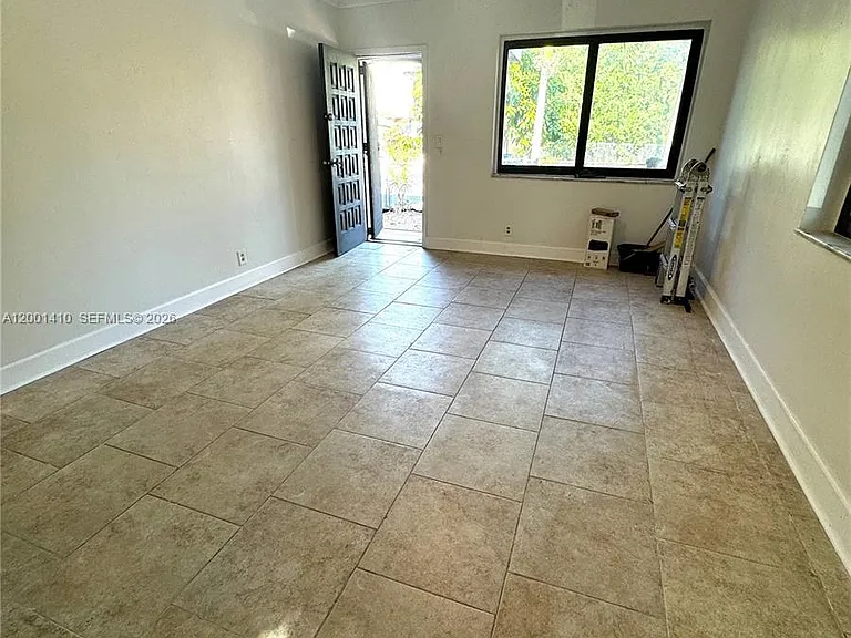 5530 NW Miami Ct — Photo 18