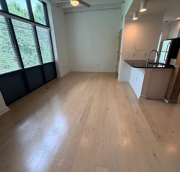 418 N 25th St #220 — Photo 3