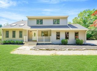 304 Weeks Ave, Manorville, NY 11949