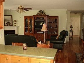 5th image of 1285 Wexford Village Cres