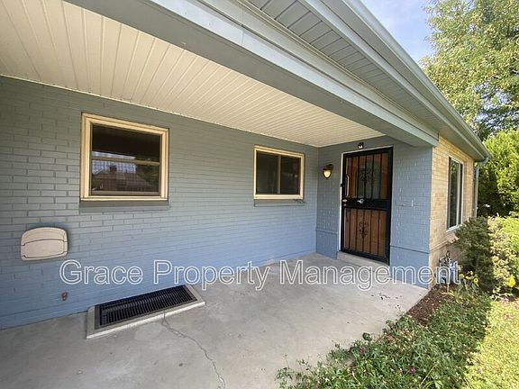 2nd image of 771 N Holly St
