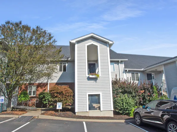 22 Carriage House Dr #22, Fort Thomas, KY 41075