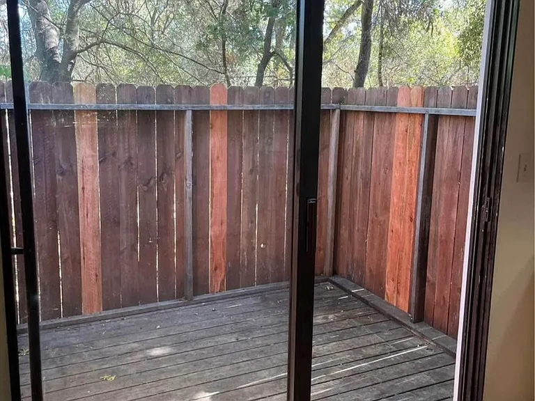 Winding Creek Townhomes — Photo 9