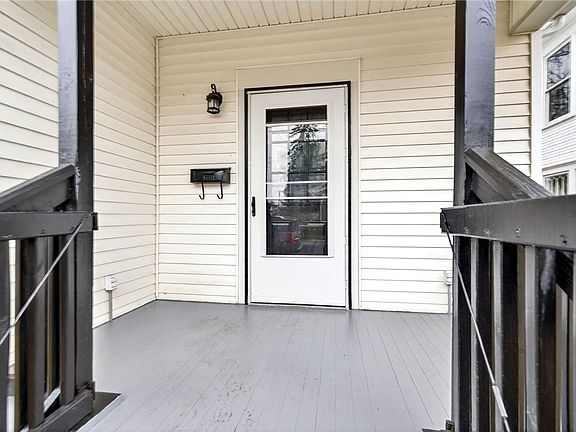 3rd image of 69 W Vine St