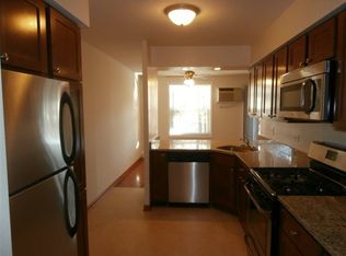 2040 Hassell Rd APT 203, Hoffman Estates, IL 60169