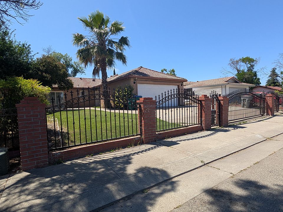 2nd image of 8363 Neubourg Dr