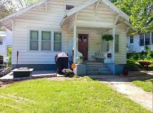 717 S 4th St, Independence, KS 67301