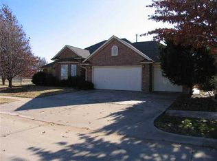 8200 NW 69th St, Oklahoma City, OK 73132