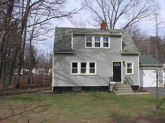 2nd image of 114 Heckeler Dr