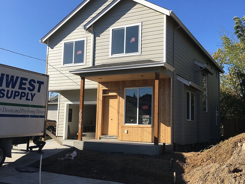 2nd image of 6081 SE 84th Pl