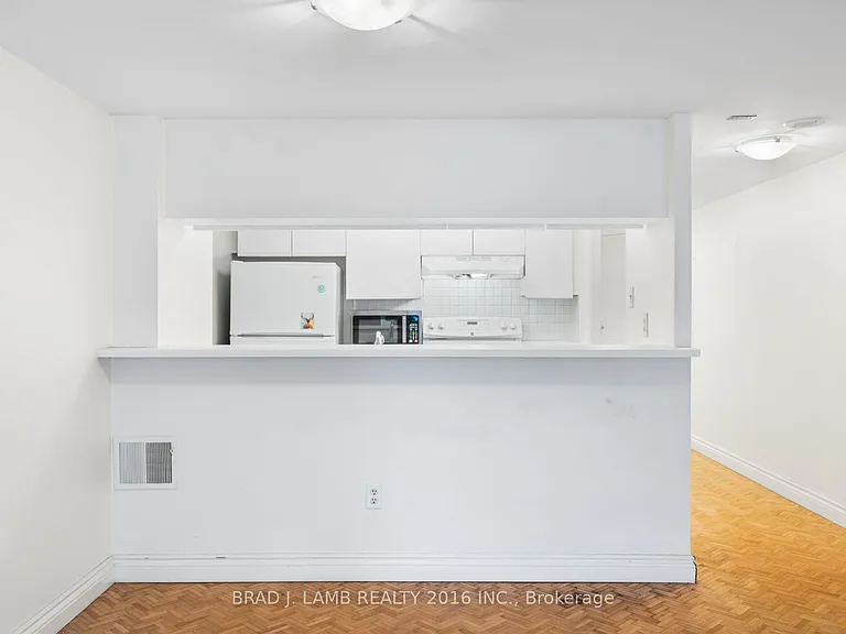 1001 Bay St #2709 — Photo 11