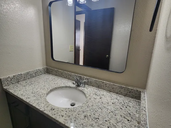 1400 N Perkins Rd APT F44, Stillwater, OK 74075