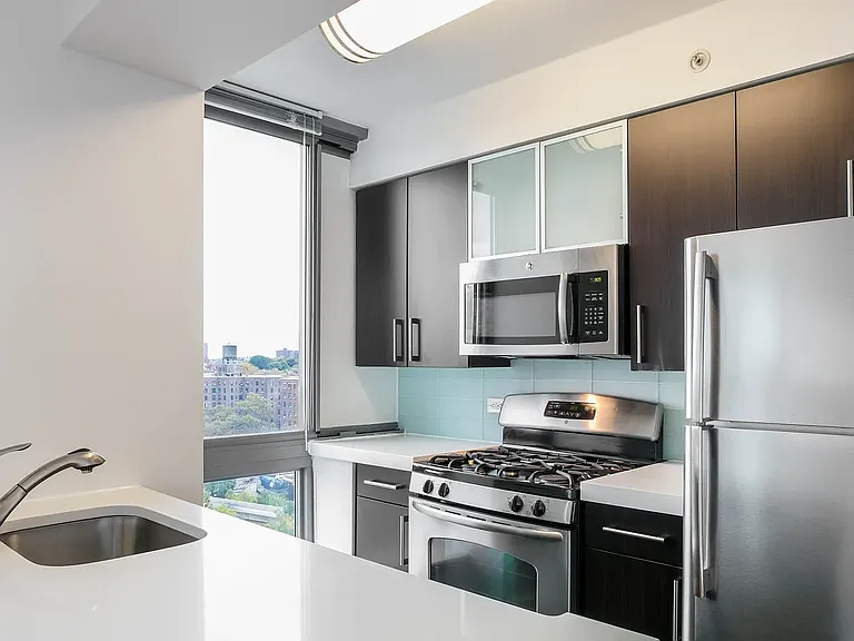 277 Gold St #3M — Photo 5