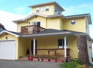 134 Ridgeview Cir, Whitethorn, CA 95589