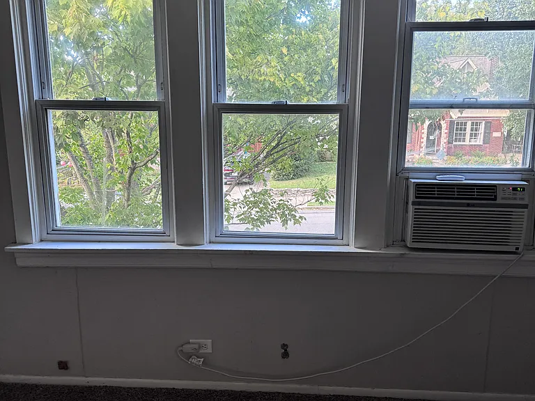 1114 Ordway Pl #D — Photo 2