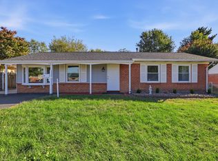 303 W Church Rd, Sterling, VA 20164