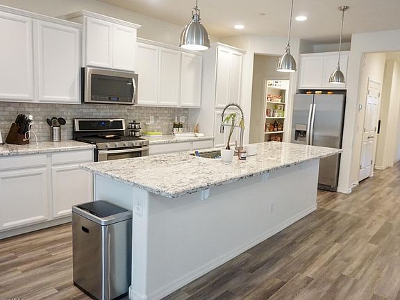 Bright Kitchen