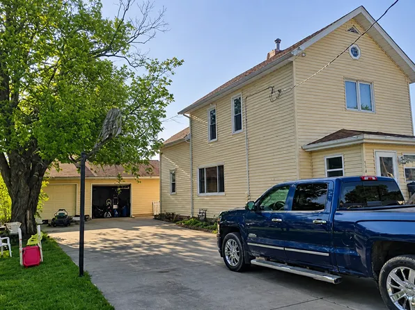 116 N West Ave, Princeville, IL 61559