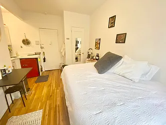 Rented by J PRESTON AND ASSOCIATES INC