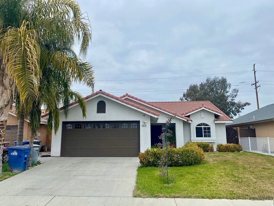 1st image of 2419 Campania Dr