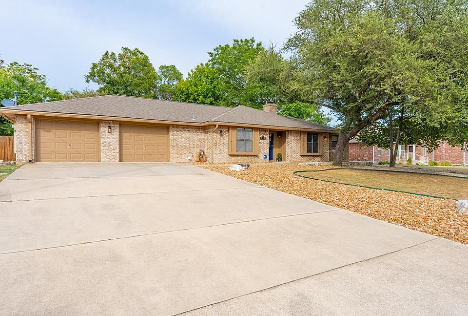 1st image of 117 Holly Hill Dr