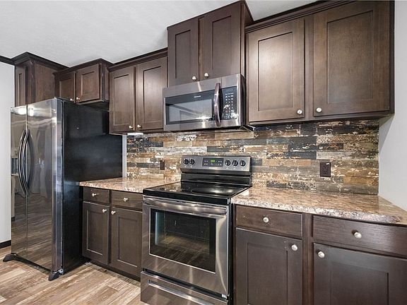 3rd image of 15990 N Wimpy Jones Rd