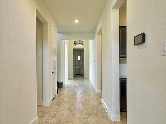 3rd image of 2952 Lucia Ct