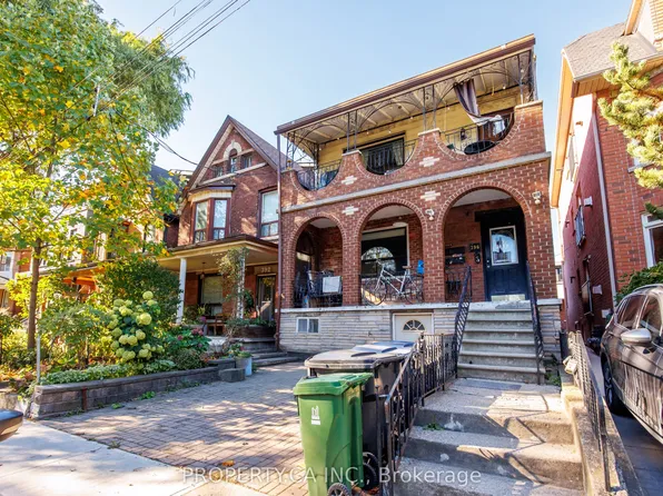 396 Roxton Rd, Toronto, ON M6G 3R2