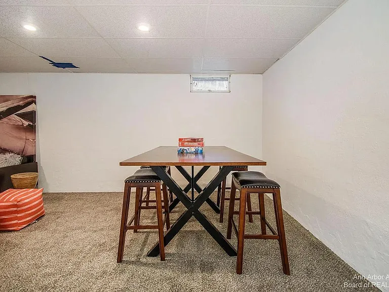 492 Park Pl — Photo 29
