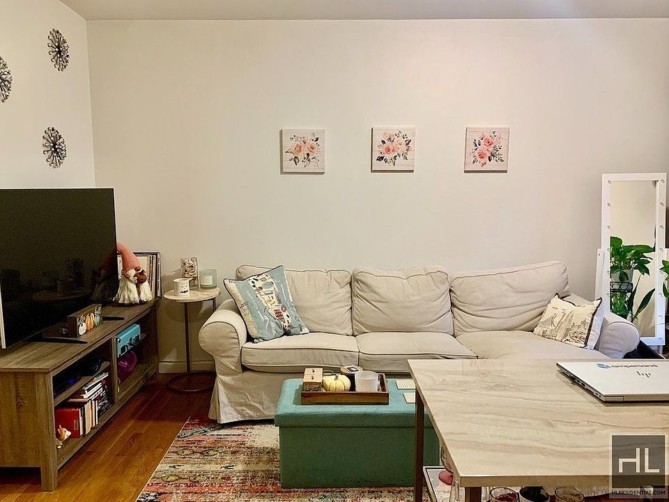 1st image of 330 E 65th St APT 28