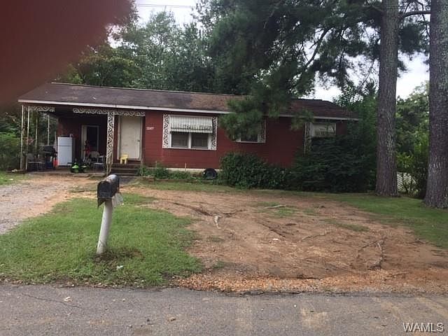 1st image of 3247 31st St