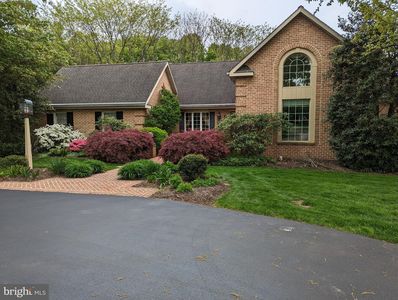 1061 Chapel Forge Dr, Lancaster, PA, 17601