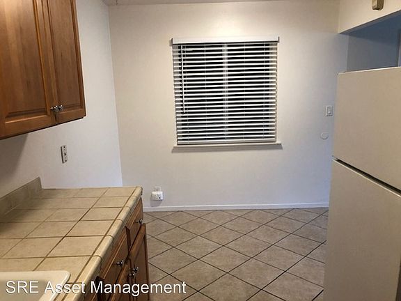 4th image of 161 Towne Ter #10812653