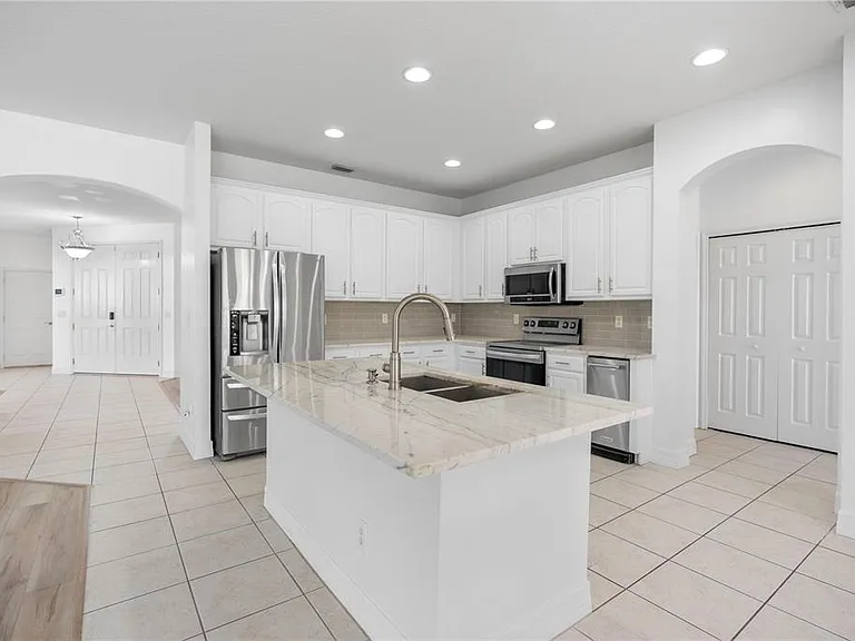 10888 Cory Lake Dr — Photo 17