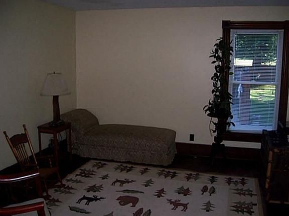 5th image of 6351 Railroad Ave