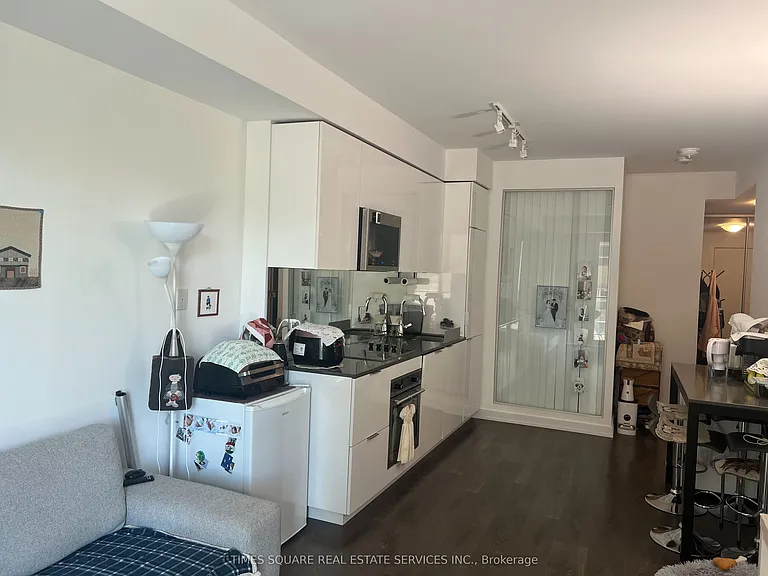 609 Avenue Rd #405 — Photo 10