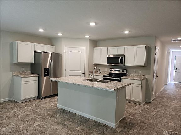 3rd image of 5724 Woodville Dr