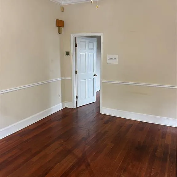 434 Martin St SE — Photo 3