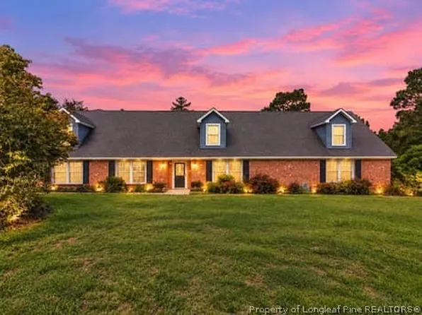 5181 Fame Ln, Fayetteville, NC 28306