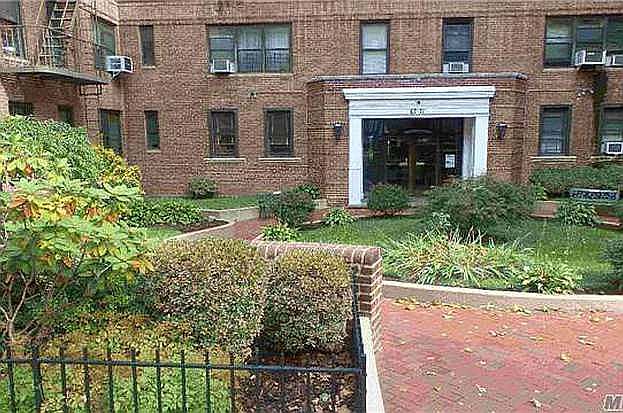 1st image of 6740 Yellowstone Blvd APT 6M