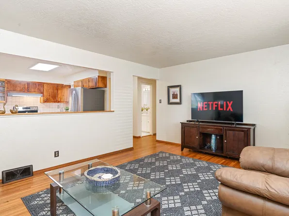 3325 Betts Dr NE, Albuquerque, NM 87111