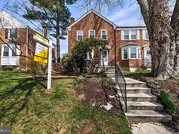 3rd image of 6447 Blenheim Rd