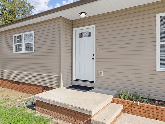 4th image of 3109 Longbow Dr