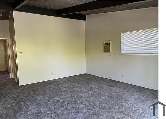 2 bed, 950 sqft, $2,300 — Photo 4