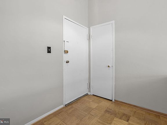 5th image of 2505 Baltimore Rd APT 7