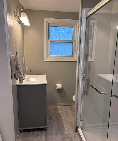 304 Livingston Ave — Photo 3