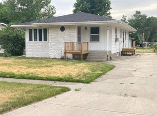 619 N Government St, Valentine, NE 69201