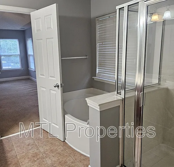 302 Nanny Point Dr — Photo 9