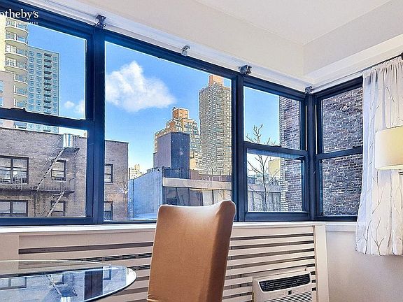 4th image of 305 E 72nd St APT 5AS