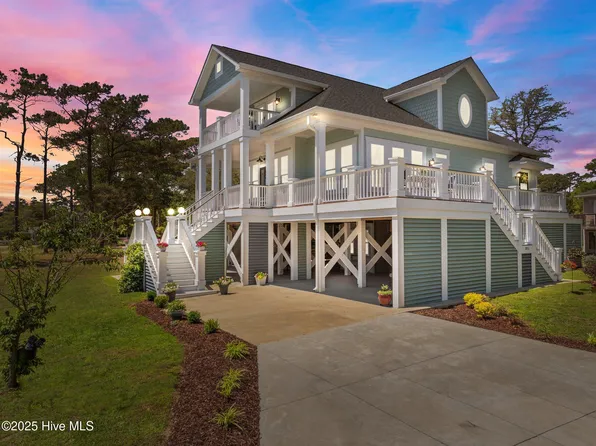 3953 Palm Street SE, Bolivia, NC 28422